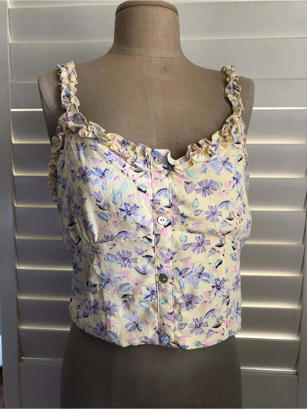 Gianni Bini Yellow Floral Ruffle Button-Front Camisole